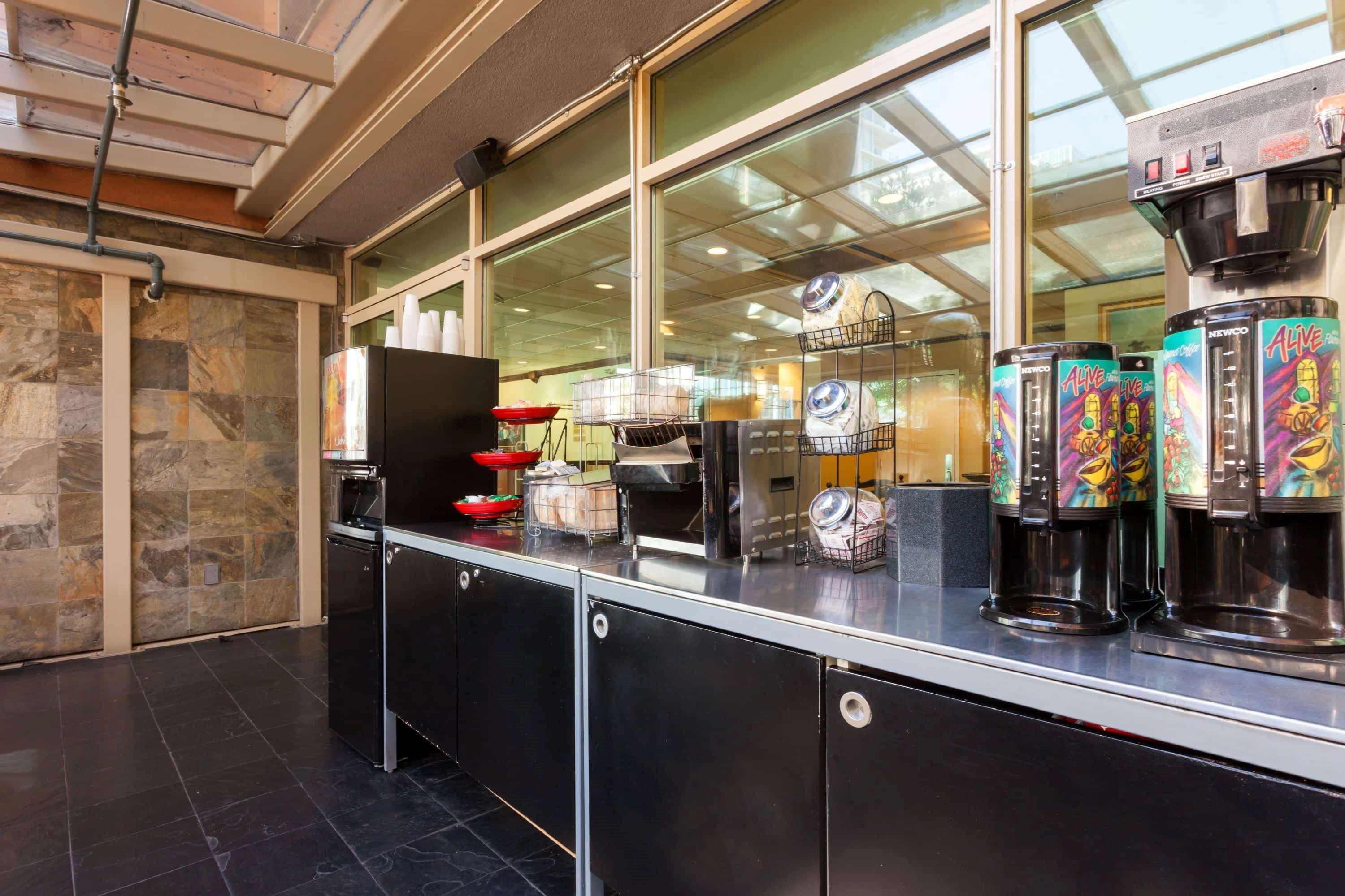 Surestay By Best Western Richmond Vancouver Airport Exterior photo